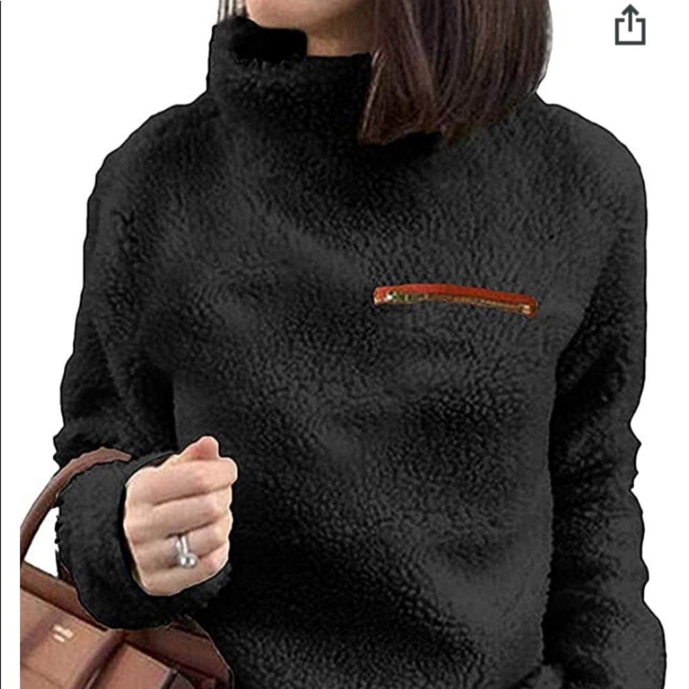 ⭐️ NEW ⭐️ Fleece Sweater